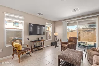 Photo #4: 6572068 Listing