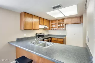 Photo #4: 6572078 Listing