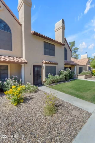 Photo #3: 6572233 Listing