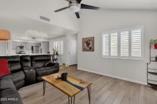 Photo #4: 6572374 Listing