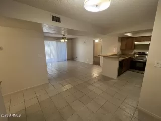 Photo #4: 6572400 Listing