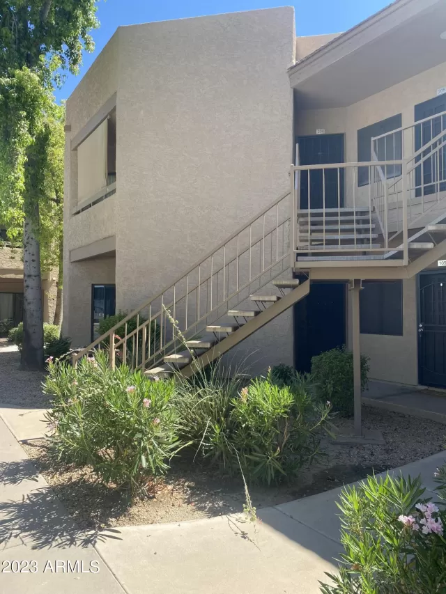 MLS: 6572717 Condo For Sale