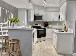 Photo #5: 6572809 Listing 