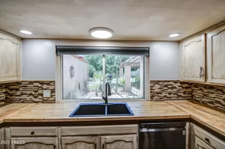 Photo #6: 6572949 Listing