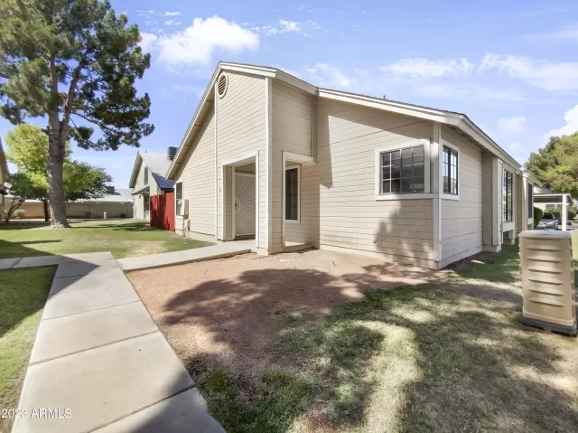 MLS: 6572953 Condo For Sale