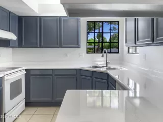 Photo #6: 6572953 Listing