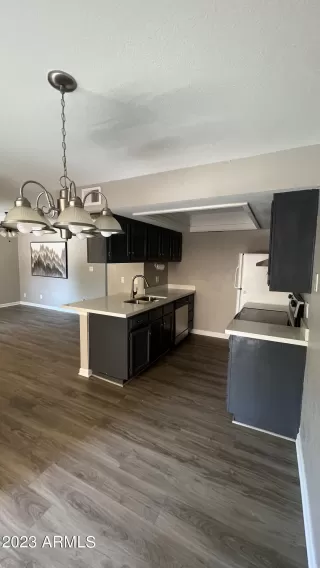 Photo #6: 6573510 Listing