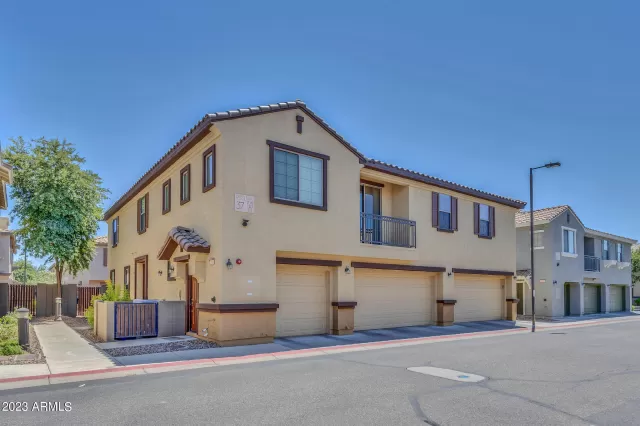 MLS: 6573532 Condo For Sale