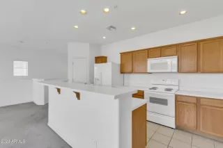 Photo #5: 6573532 Listing