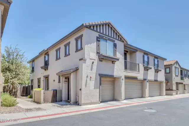 MLS: 6573533 Condo For Sale