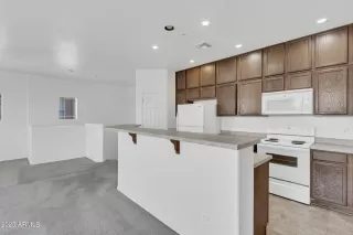 Photo #6: 6573533 Listing