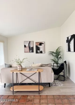 Photo #3: 6573713 Listing