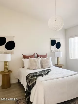 Photo #5: 6573713 Listing