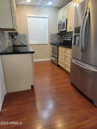 Photo #2: 6573816 Listing