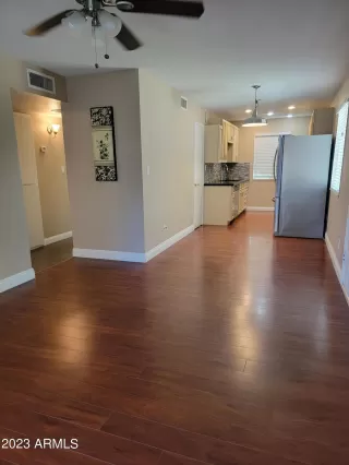 Photo #5: 6573816 Listing