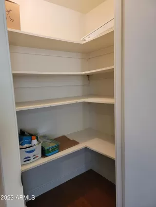 Photo #6: 6573816 Listing