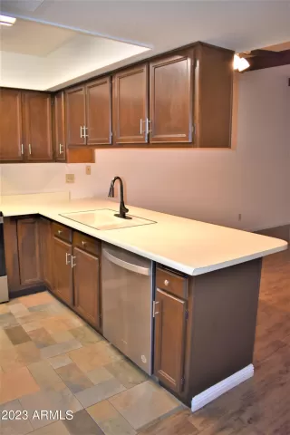 Photo #5: 6573818 Listing 