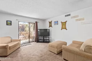 Photo #2: 6574009 Listing 