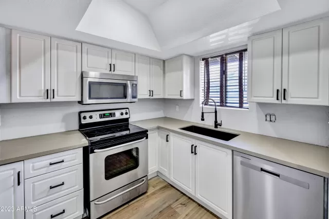 MLS: 6574276 Condo For Sale