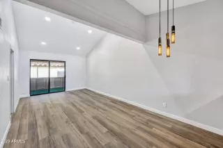 Photo #5: 6574276 Listing 