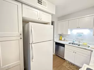 Photo #3: 6574335 Listing 