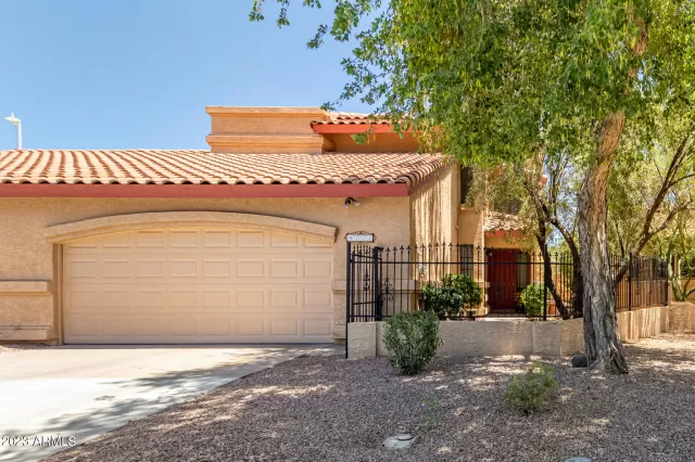 MLS: 6574519 Condo For Sale