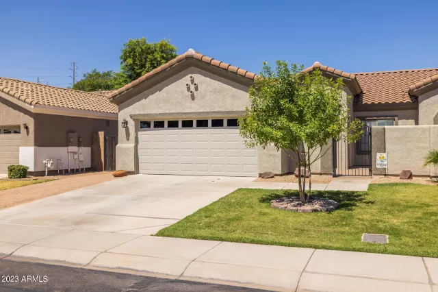 MLS: 6574704 Condo For Sale