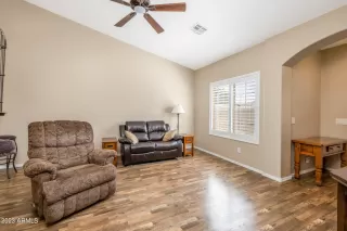 Photo #5: 6574704 Listing