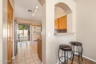 Photo #6: 6574704 Listing