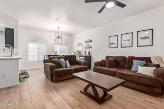 Photo #2: 6574904 Listing