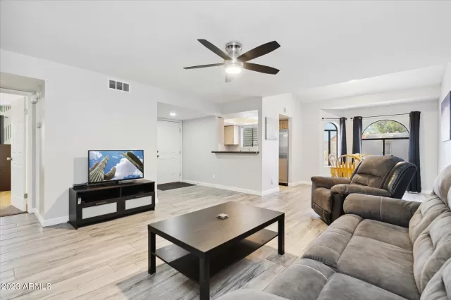MLS: 6574933 Condo For Sale