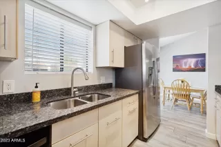 Photo #3: 6574933 Listing 