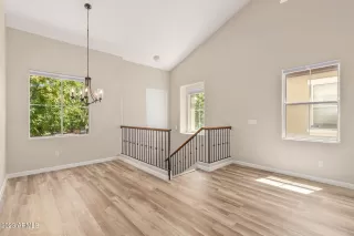 Photo #5: 6575054 Listing