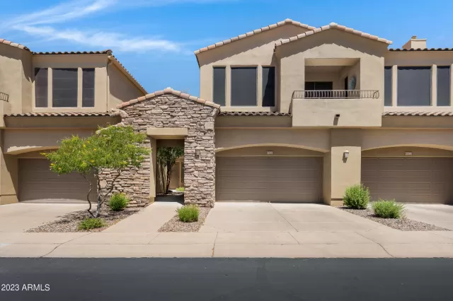 MLS: 6575072 Condo For Sale