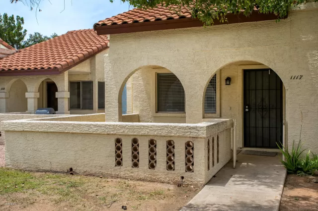 MLS: 6575659 Condo For Sale