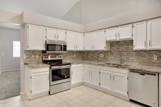 Photo #5: 6575659 Listing 