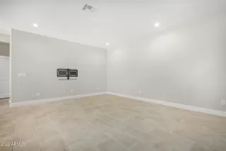 Photo #2: 6575702 Listing