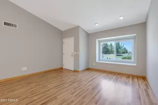 Photo #2: 6575772 Listing 