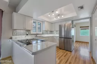 Photo #5: 6575772 Listing 