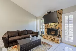 Photo #5: 6575841 Listing