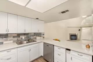 Photo #1: 6575944 Listing 