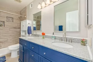 Photo #5: 6575944 Listing 