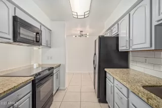 Photo #6: 6576323 Listing