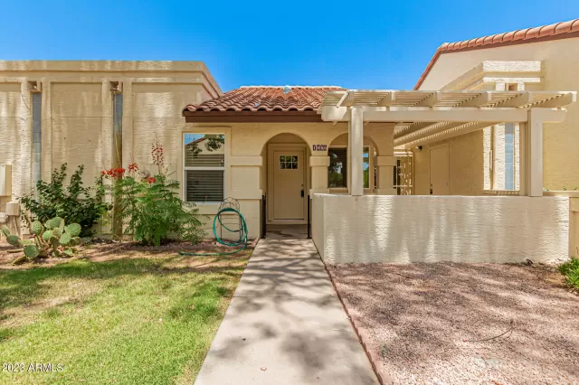 MLS: 6576702 Condo For Sale