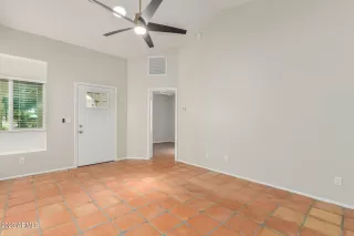 Photo #4: 6576702 Listing