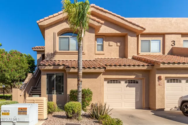 MLS: 6576714 Condo For Sale