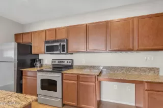 Photo #6: 6577198 Listing