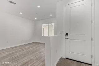 Photo #3: 6577207 Listing