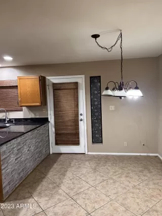 Photo #4: 6577370 Listing