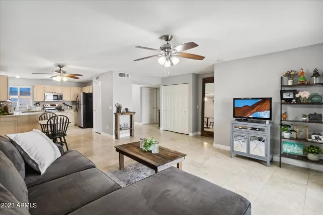 MLS: 6577885 Condo For Sale